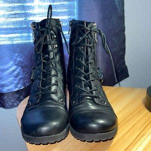 Black G by Guess Boots
